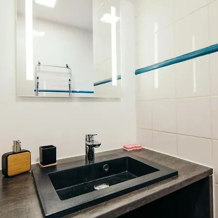 Mean Near Airbus And Chantiers Atlantique - Wifi - Parking Apartment Saint-Nazaire (Loire-Atlantique)