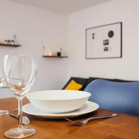 Apartment Mean Near Airbus And Chantiers Atlantique - Wifi - Parking