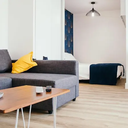 Mean Near Airbus And Chantiers Atlantique - Wifi - Parking *